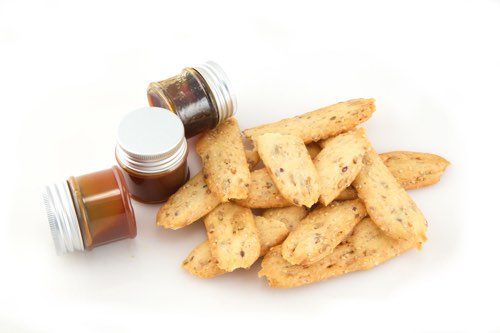 Frascos de lecitina de soja com biscoitos artesanais